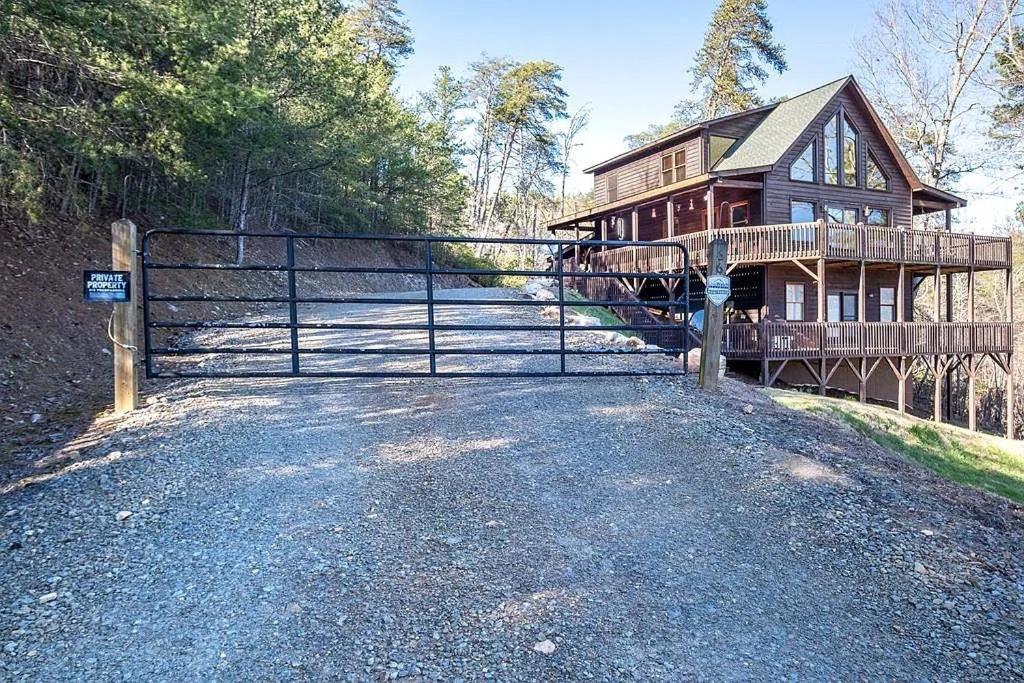 Mistletoe Cabin- Private Cabin W Views, Hottub, Pet Friendly Мерфи Экстерьер фото
