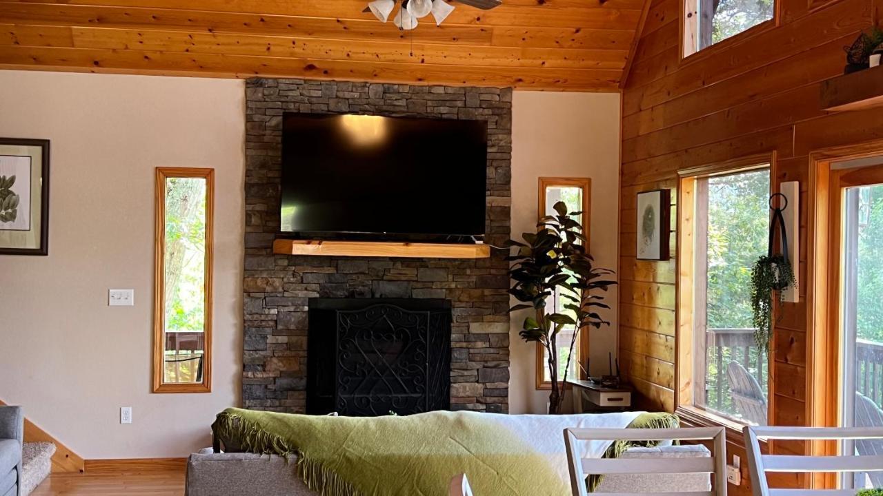 Mistletoe Cabin- Private Cabin W Views, Hottub, Pet Friendly Мерфи Экстерьер фото