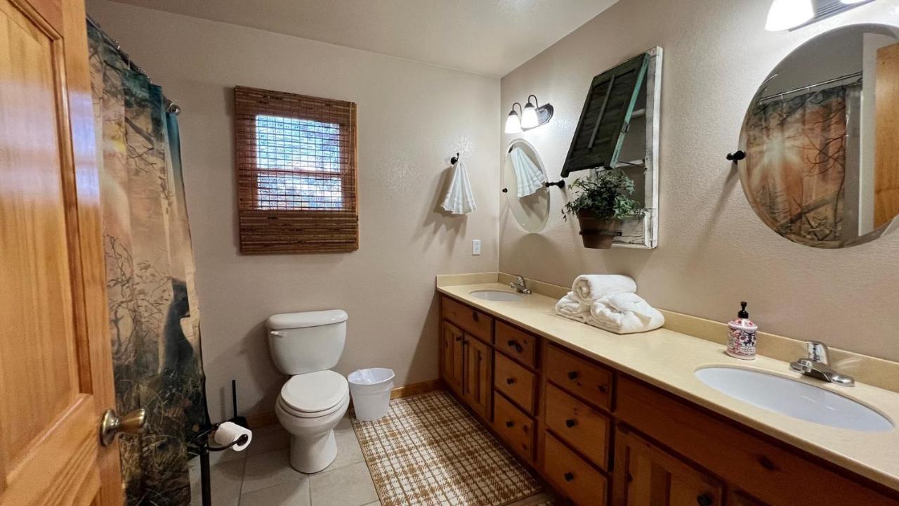 Mistletoe Cabin- Private Cabin W Views, Hottub, Pet Friendly Мерфи Экстерьер фото